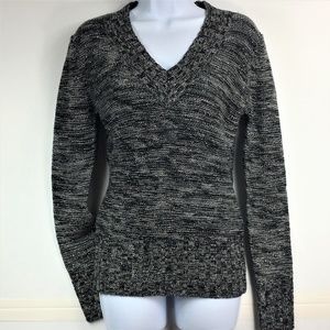 No Boundaries V-Neck Long Sleeve Sweater S M/M 7/9